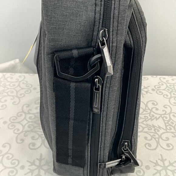 Solo New York Hybrid Briefcase Backpack 15.6" Laptops UBN 310-10 - Picture 3 of 8